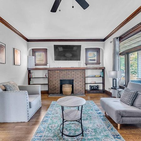Beautifully Remodeled Duplex Apt In West Blvd Cleveland Kültér fotó