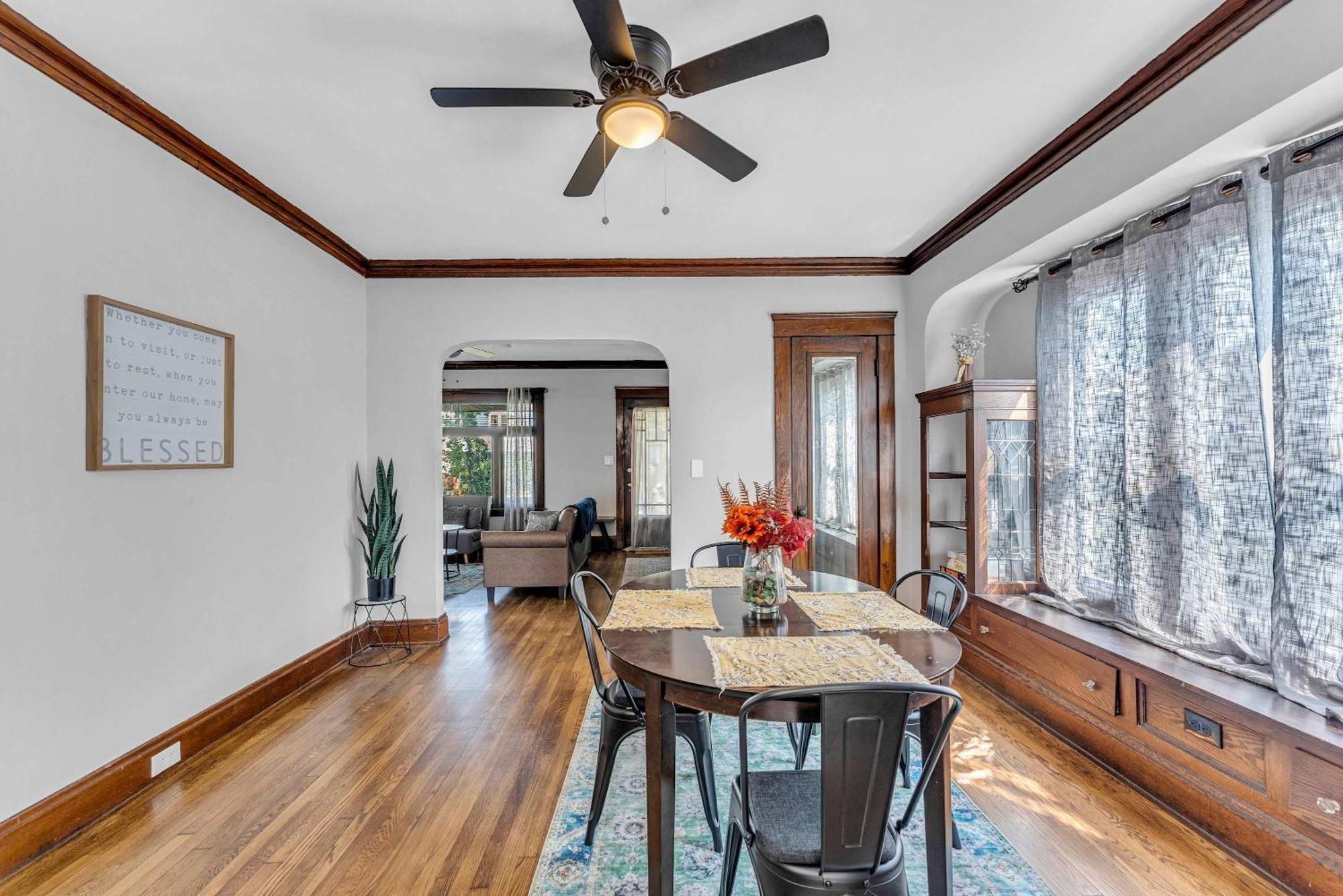 Beautifully Remodeled Duplex Apt In West Blvd Cleveland Kültér fotó
