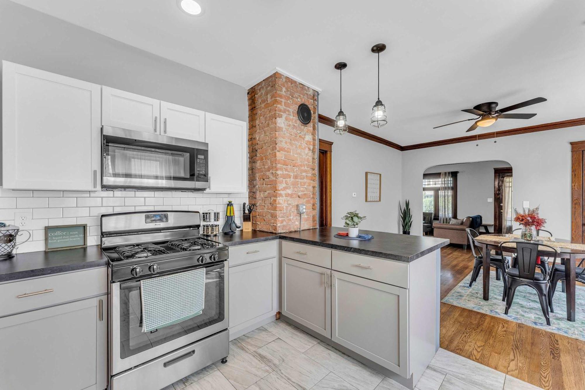 Beautifully Remodeled Duplex Apt In West Blvd Cleveland Kültér fotó