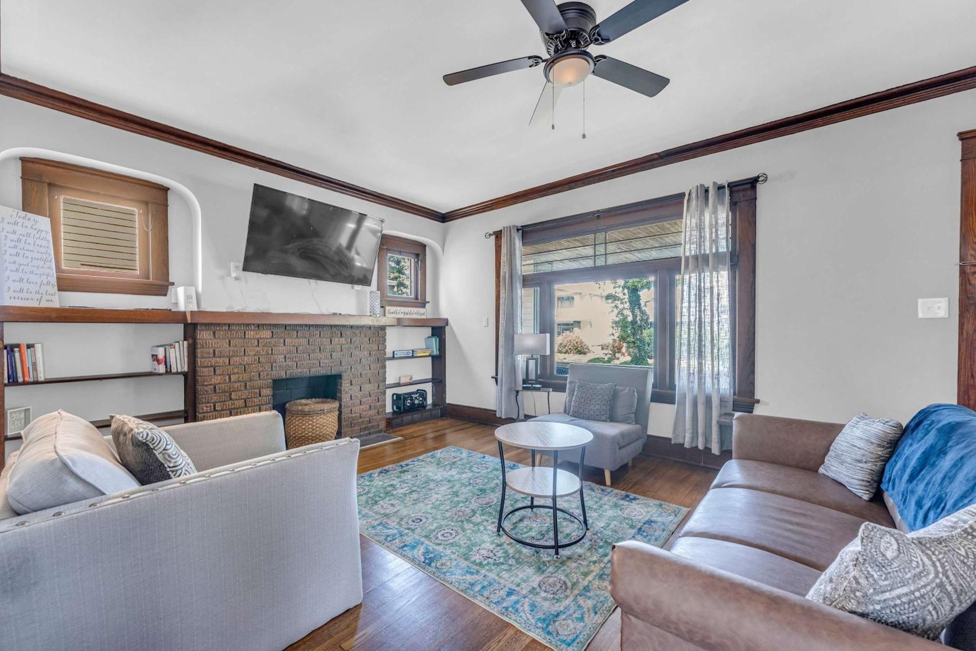 Beautifully Remodeled Duplex Apt In West Blvd Cleveland Kültér fotó