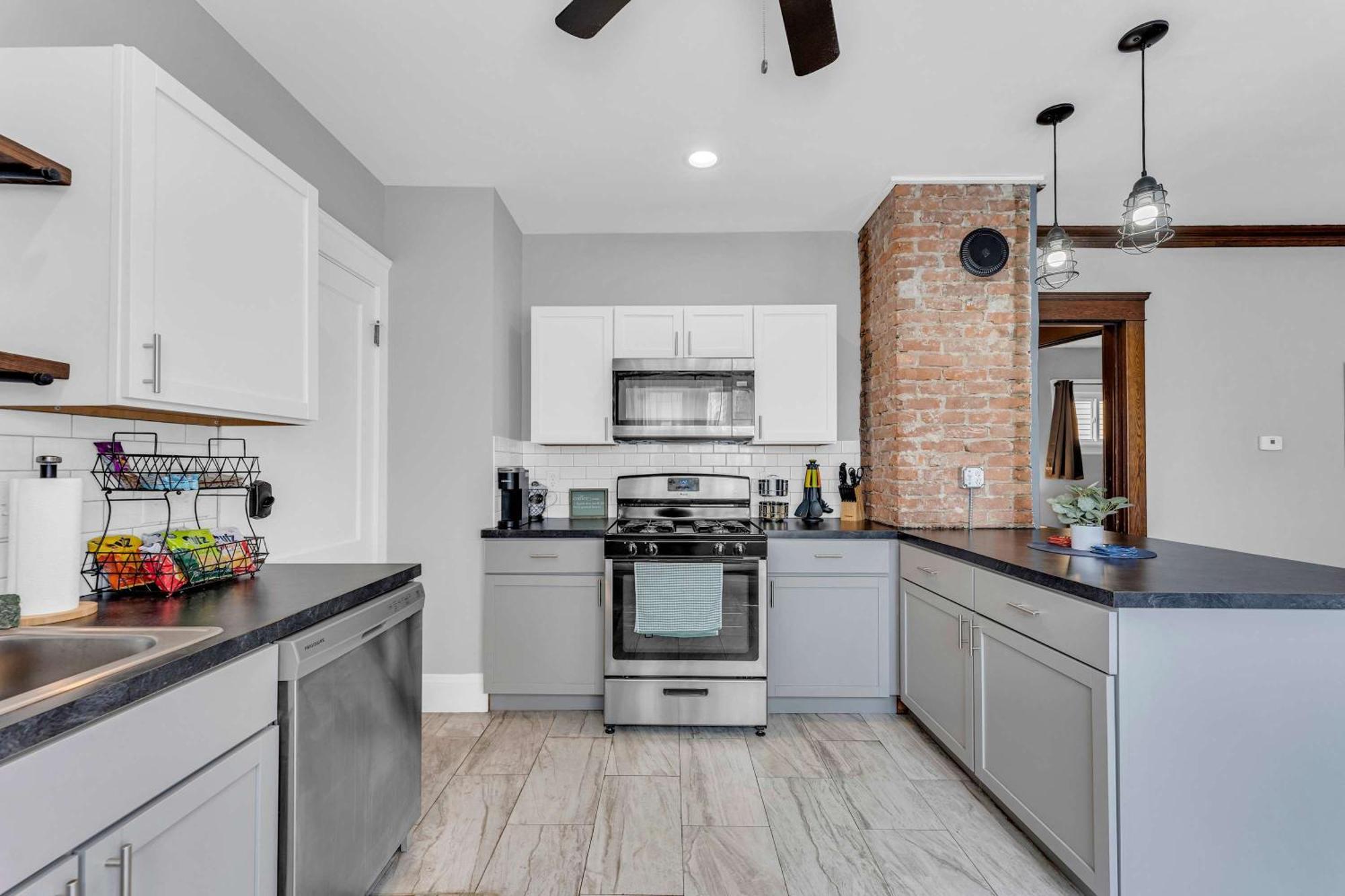 Beautifully Remodeled Duplex Apt In West Blvd Cleveland Kültér fotó